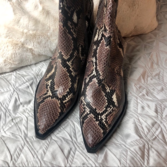 Vince Camuto python print western boots - Picture 3 of 8